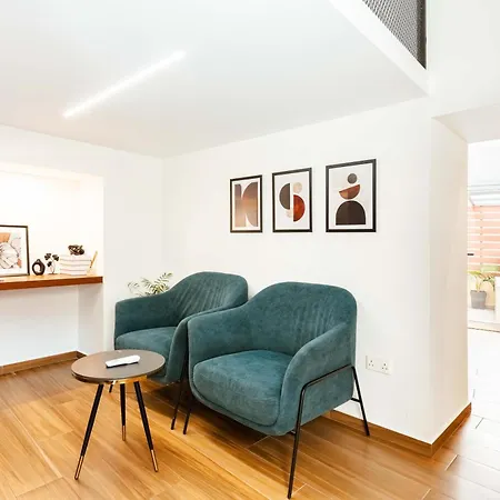 The Secret Yard Apartman *