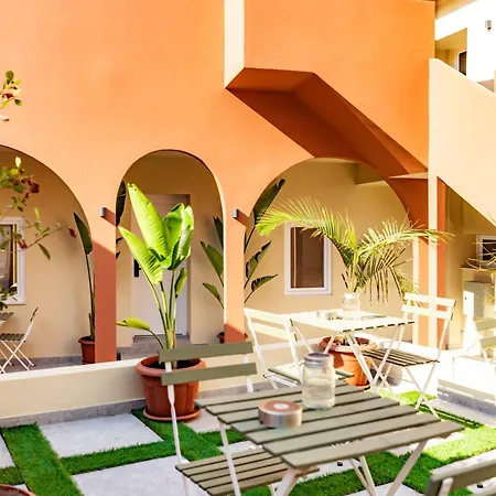 Apartment The Secret Yard Larnaka