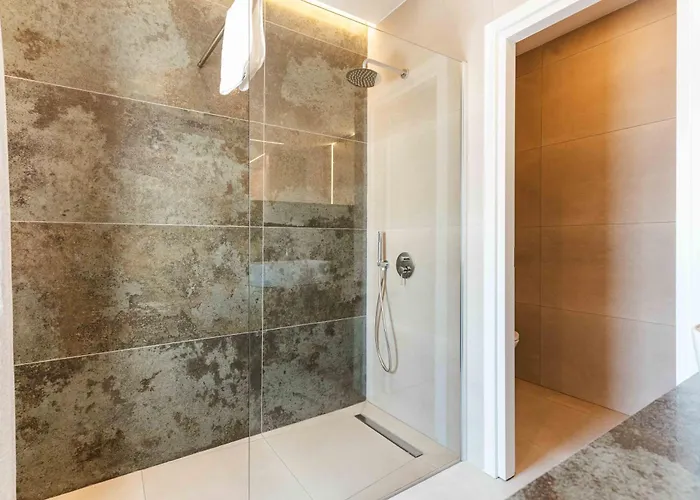 The Secret Yard Apartment